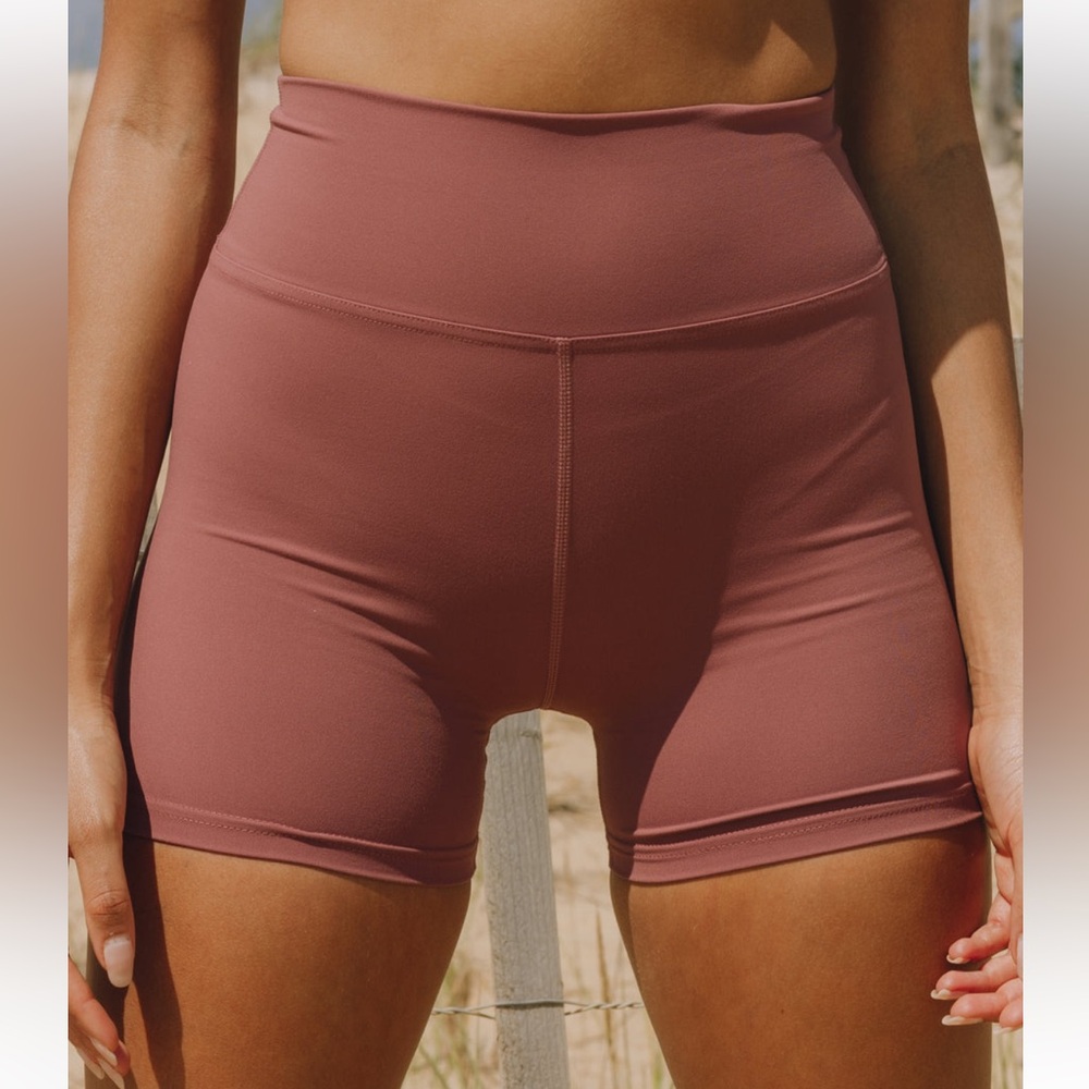 NWT - Daily Drills Go! Shortie Shorts - Wine L
